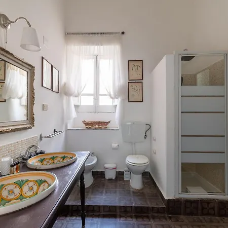 بيت خشبي Milonghita Ortigia *